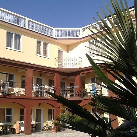 Guest House Amra New Athos Extérieur photo