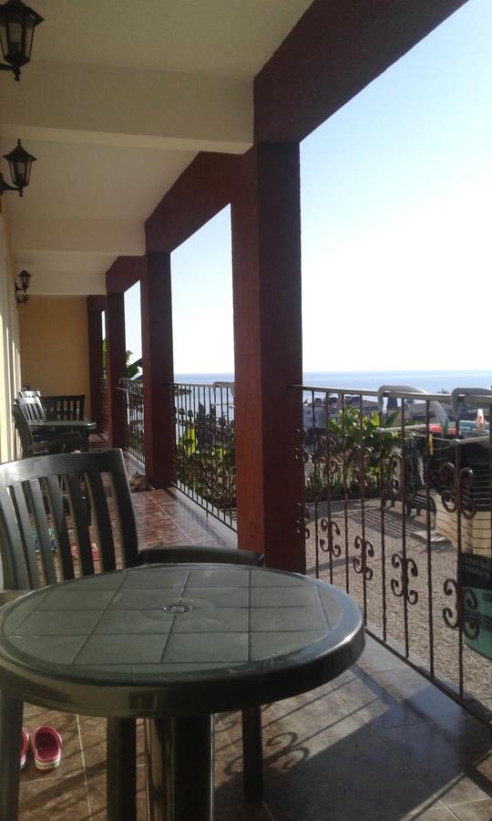 Guest House Amra New Athos Extérieur photo